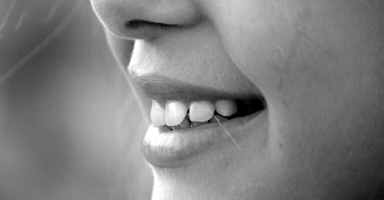 Foods To Avoid When Whitening Your Teeth